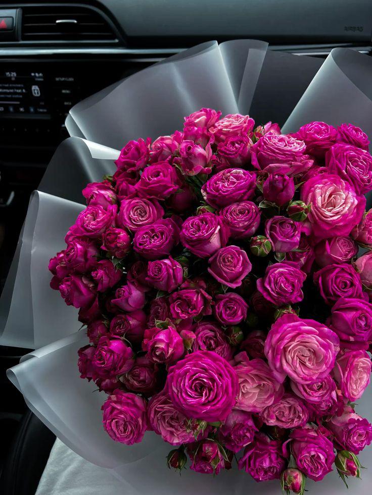 Corporate meeting room with carefully timed floral arrangements that maintain elegance throughout business hours